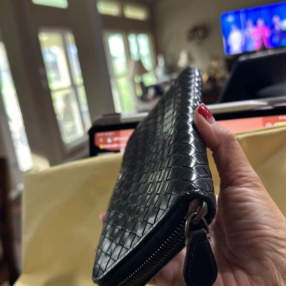 Authentic/Vintage Bottega Veneta Crossbody/Shoulder/clutch w/ matching wallet - Picture 16 of 16